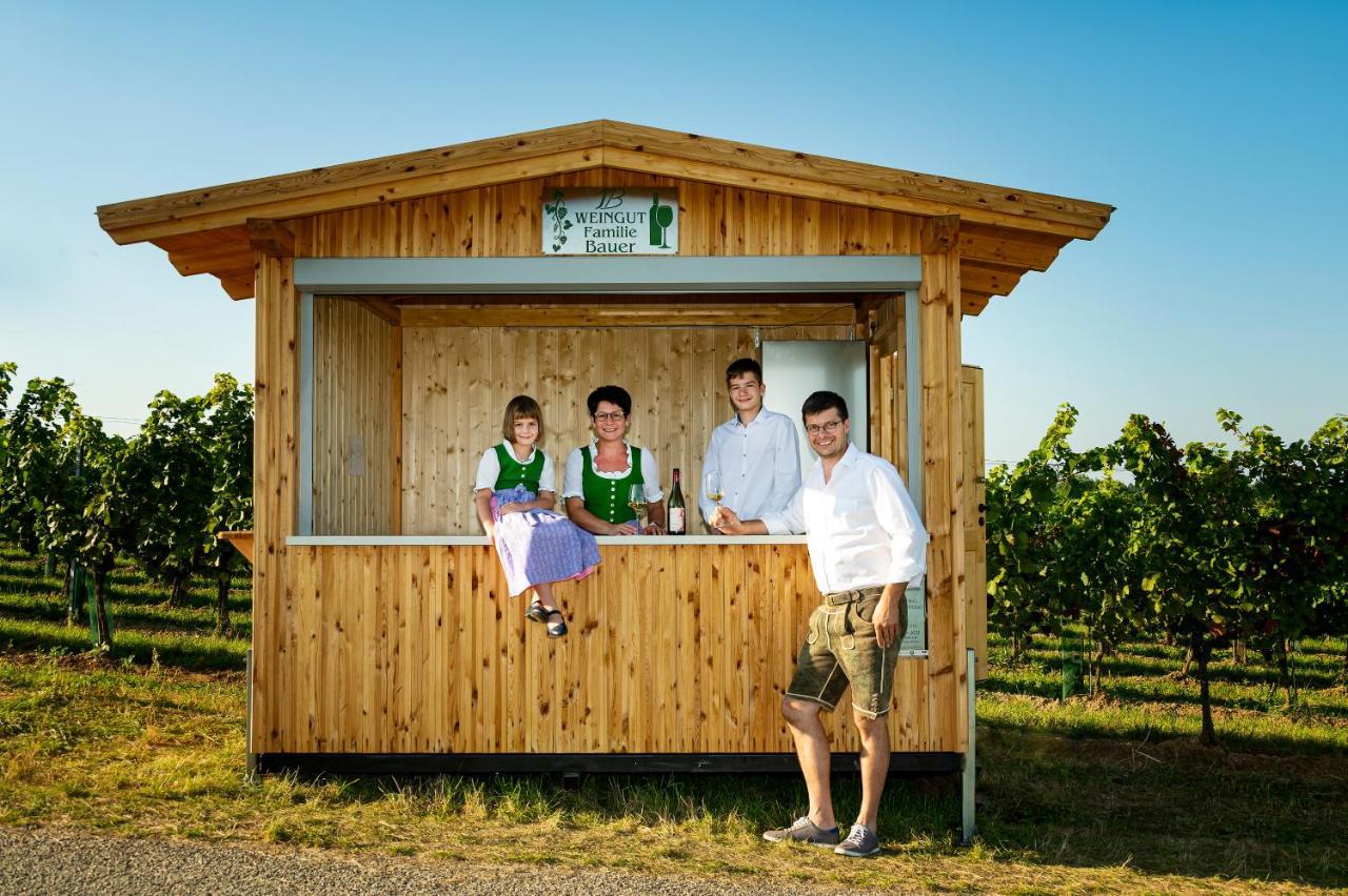 Weingut Familie Bauer Hotel Grossriedenthal ภายนอก รูปภาพ